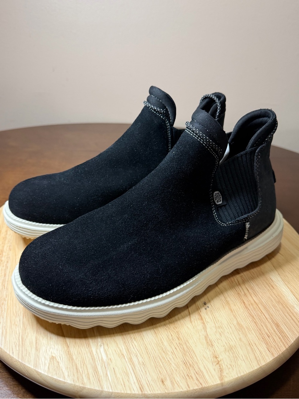 Hey Dude women’s Branson Suede Novelty Chelsea boots